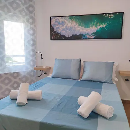 Tortugas 350mt From The Wi-fi Free Apartament Playa de las Americas (Tenerife)